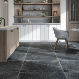 Carrelage en céramique sol et mur | 90x90 cm | Tilestone Castle Bluestone  Carrelage en céramique sol et mur | 90x90 cm | Tilestone Castle Bluestone